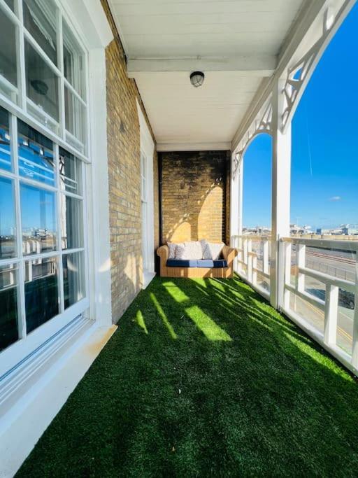 Flat 4 Marine Parade House, 1 East Cliff- Next To Dover Port, White Cliffs, Beach, Castle Exterior photo