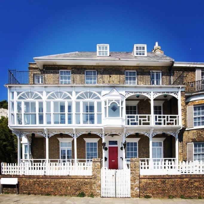 Flat 4 Marine Parade House, 1 East Cliff- Next To Dover Port, White Cliffs, Beach, Castle Exterior photo