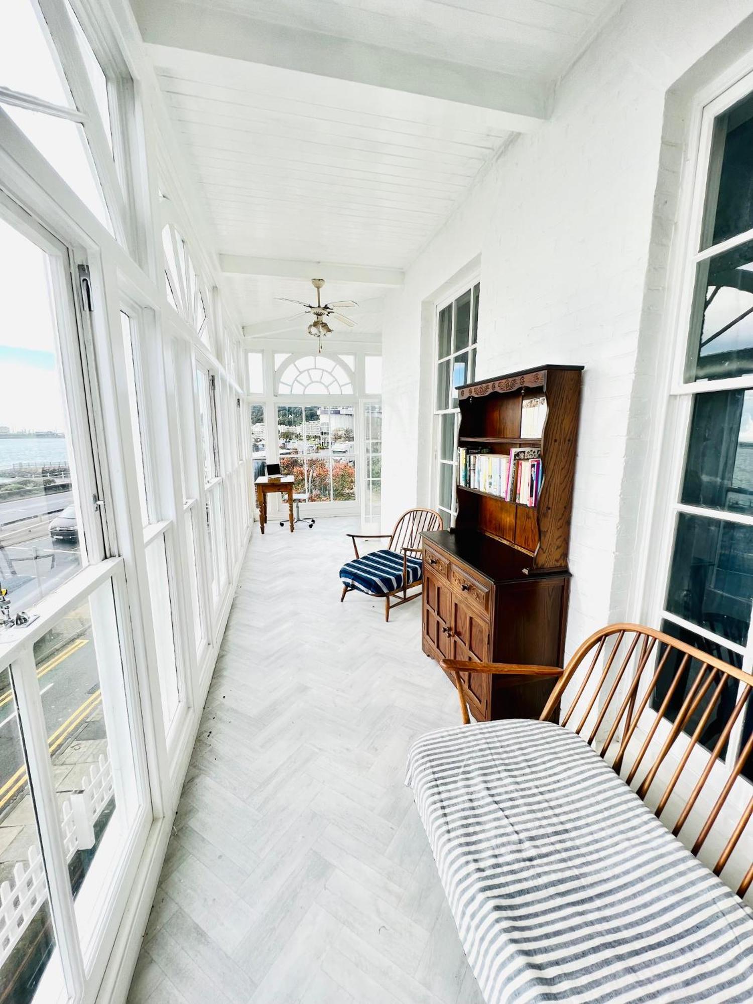 Flat 4 Marine Parade House, 1 East Cliff- Next To Dover Port, White Cliffs, Beach, Castle Exterior photo